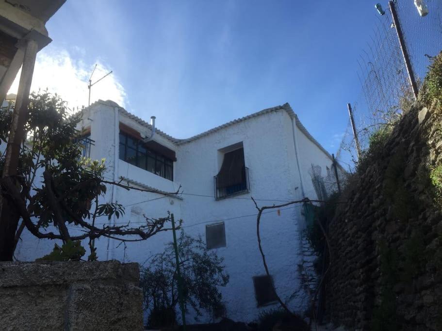 La Casa Rural De Paco Y Ana Pitres Exterior foto